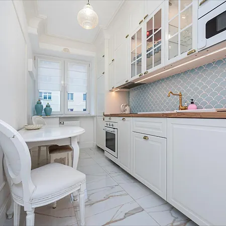 Muszelka Nadmorskie Miejsce * גדינייה